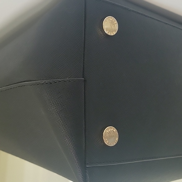 Michael Kors | KARLA Large Satchel - Picture 2 of 11